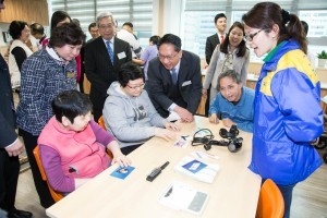 東華三院賽馬會展誠日間活動中心暨宿舍(II)及<BR/>東華三院賽馬會社區復康學院開幕典禮